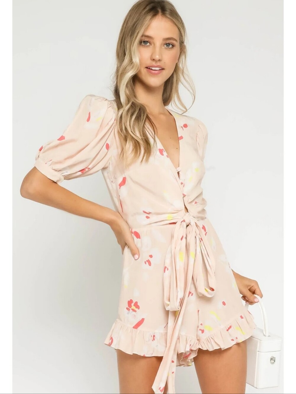 Olivaceous Sassy Sweet Floral Waist Tie Romper NWT Small